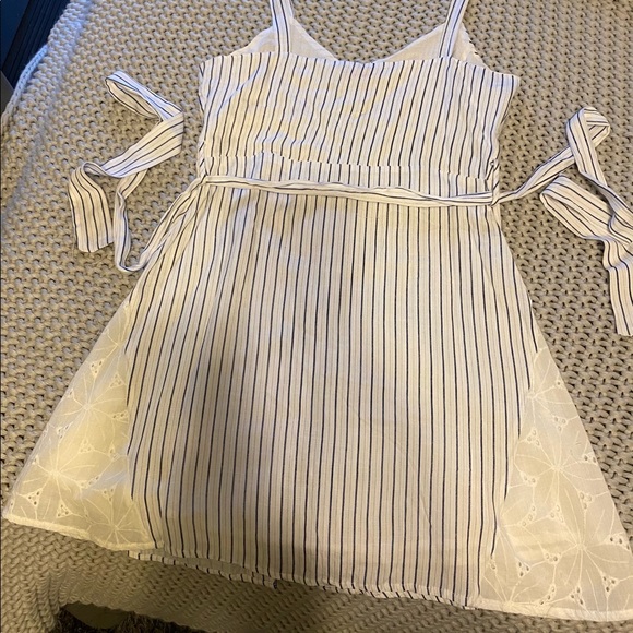 Sundress - Picture 4 of 7